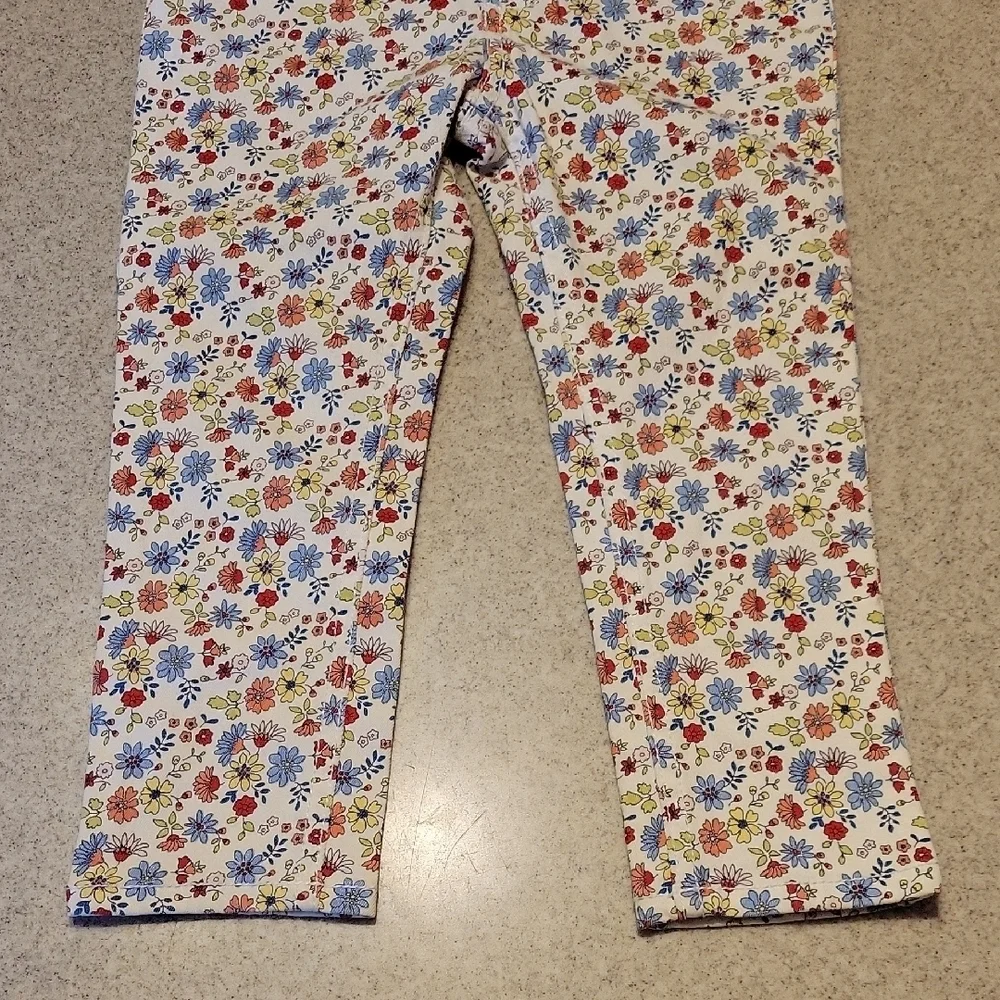 OshKosh B'gosh Floral Jeans SIZE 4
